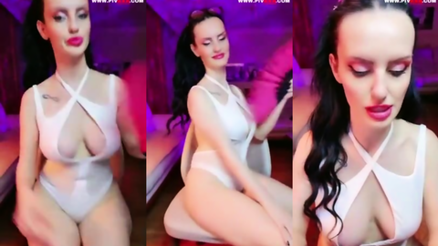 Ece Hub beyaz bodysinde dildo ile azgınca oynuyor