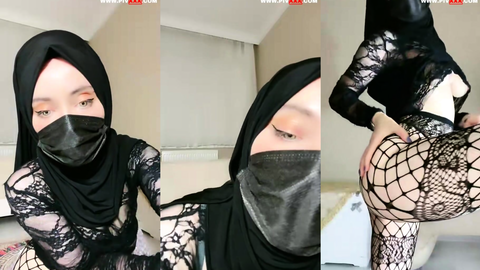 türbanlı boncuk webcamde kalçasını açıp poz veriyor